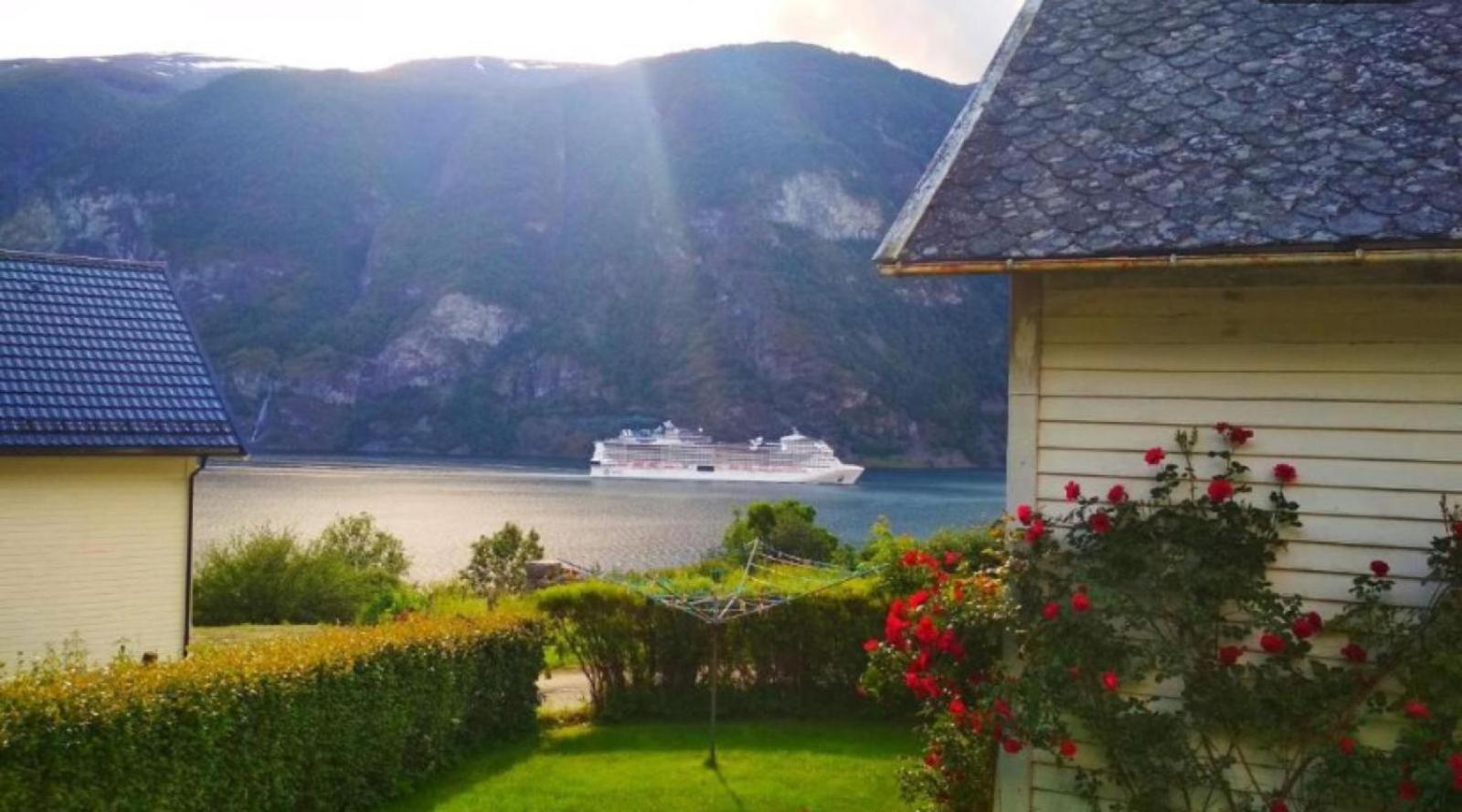 Winjum Hostel Stegastein Aurland Exterior photo